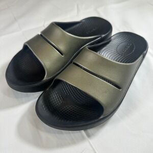 OOFOS Ooahh Luxe Slides Sandals Latte & Black Metallic Bronze W 7 M 5 Unisex